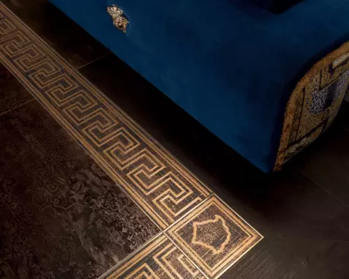 Versace открывает новую фабрику: роскошь итальянского керамогранита выходит на новый уровень